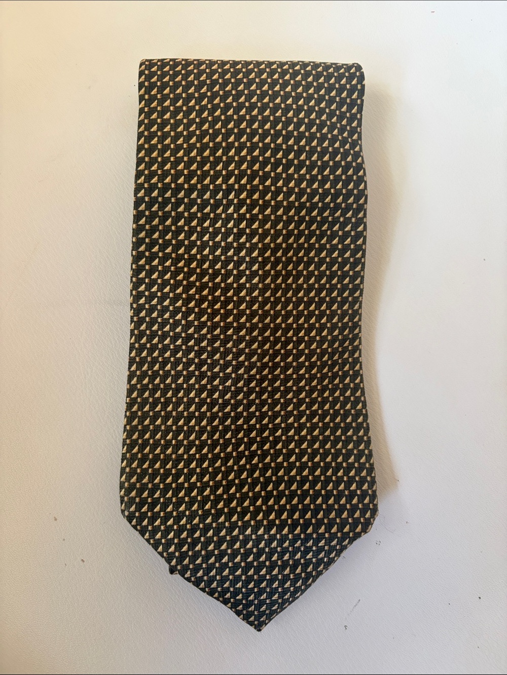 bill blass Black and Tan Geometric Silk Tie